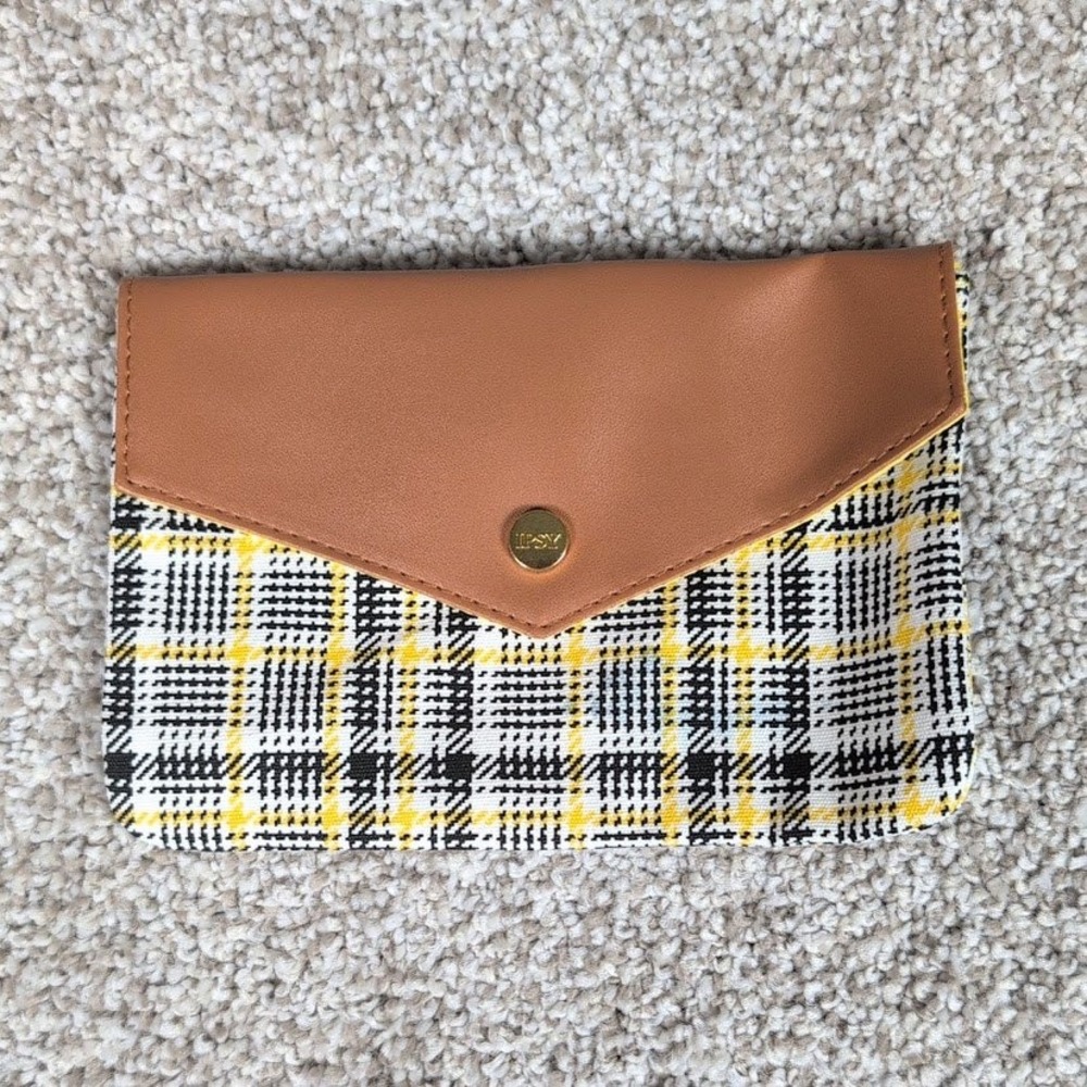 Ipsy‎ September 2021 Envelope Glam Bag Yellow Plaid Makeup Bag